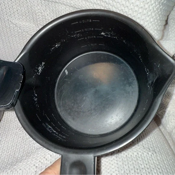 Pampered Chef Micro Cookers, 4 Cup & 8 Cup - Picture 4 of 7